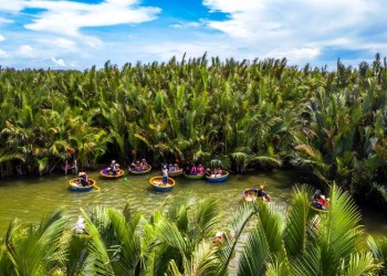 Khám phá Khu sinh thái rừng dừa Bảy Mẫu: Múa thúng trên sông Thu Bồn