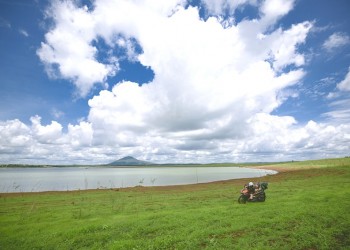 Trốn cái nắng hè, cắm trại bên hồ Thác Mơ cuối tuần này!