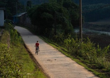 Hoàng hôn mùa đông Tân Hoá, Quảng Bình: Nét đẹp nao lòng du khách