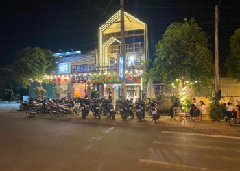 Thư giãn với ly cà phê thơm ngon tại The Street Coffee, Đồng Xoài