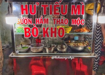 Hủ tiếu sườn hầm thảo mộc: Quán ngon bình dân hấp dẫn tại Kiên Giang