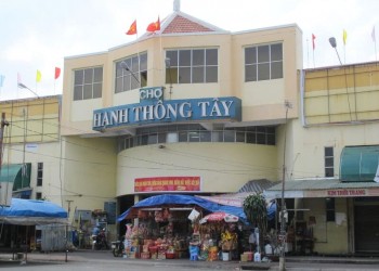 Hạnh Thông Tây: Thiên đường thời trang giá rẻ cho tín đồ mua sắm ở Sài Gòn