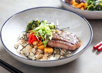 Donburi: Cơm Nhật Bản – Nét ngon đơn giản, hương vị tinh tế