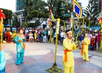 Hội Bài Chòi Nha Trang: Di sản văn hóa độc đáo, lưu giữ nét đẹp truyền thống.