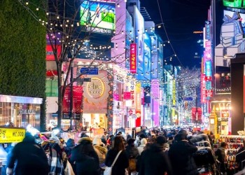 Myeongdong: Nơi mua sắm, ẩm thực và giải trí sôi động tại Seoul