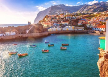 Madeira: Nơi thanh bình giữa lòng Đại Tây Dương, thiên đường cho kỳ nghỉ dưỡng lý tưởng.