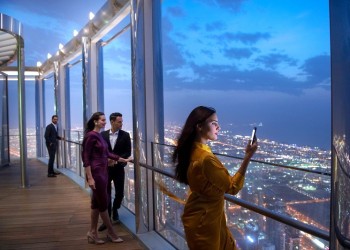 Ngắm nhìn Burj Khalifa: Tòa nhà cao nhất thế giới tại Dubai