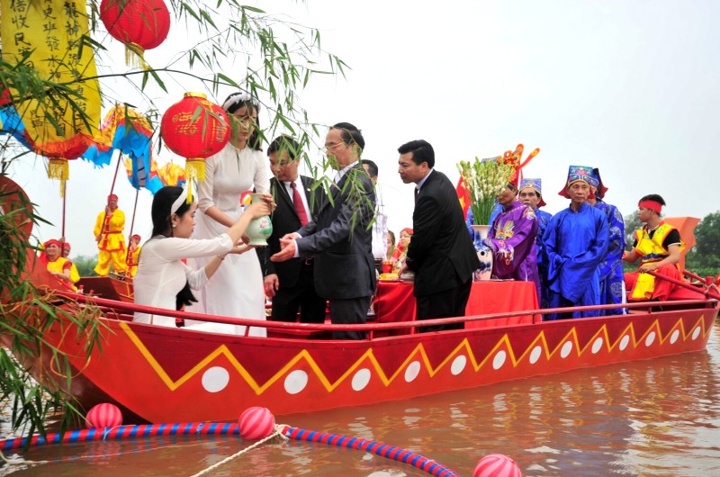 Lễ hội quy tụ lãnh đạo tỉnh Ninh Bình.