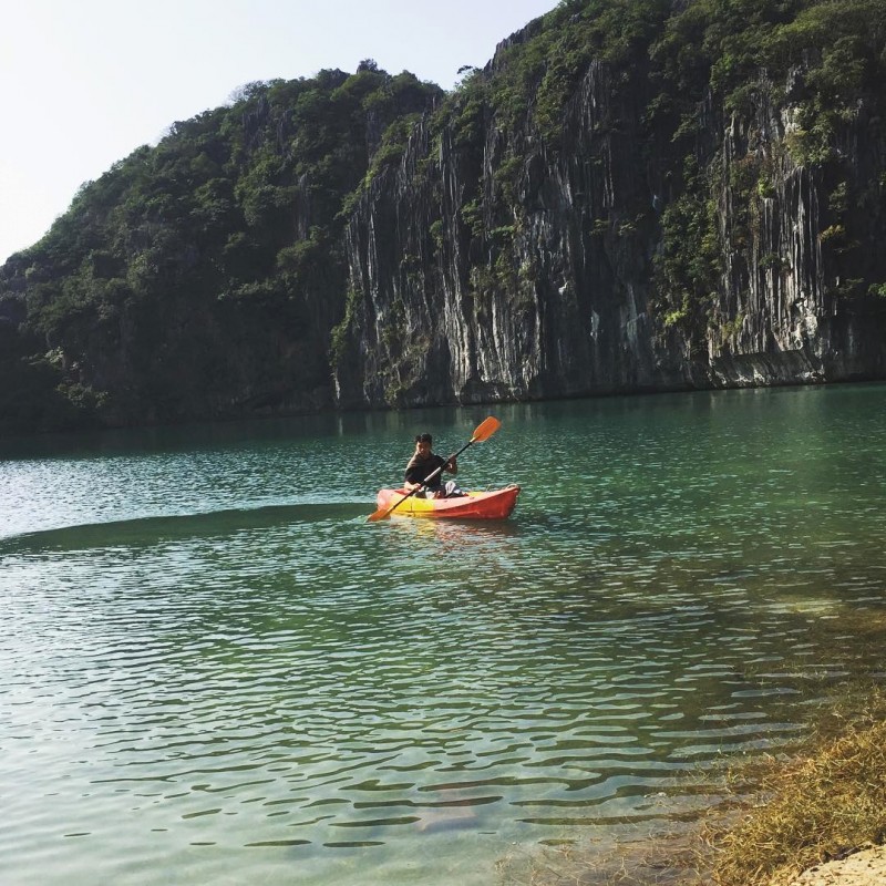 Hồ nông, áo phao vẫn cần!