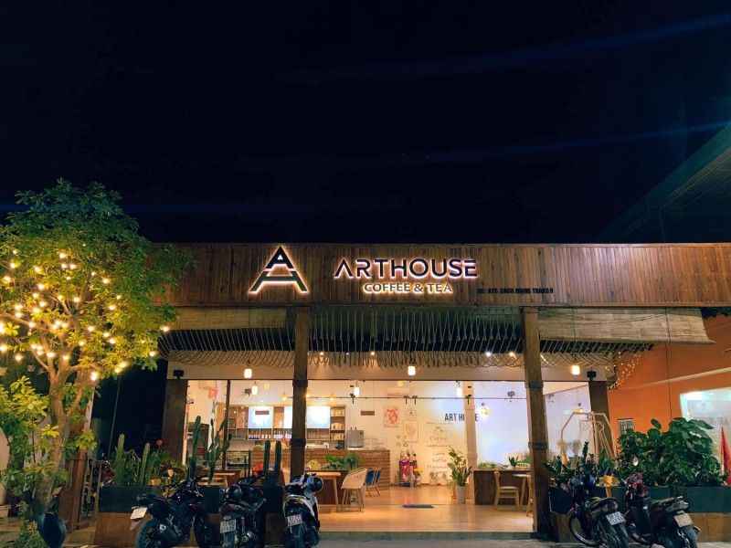 Art House Coffee: Không gian rộng rãi, bắt mắt.