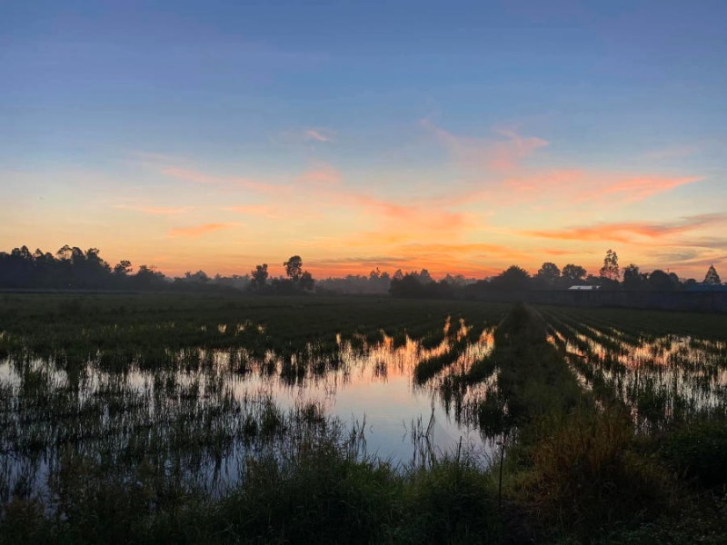 Dương Nhật Quang cắm trại trong chuyến khám phá An Giang.