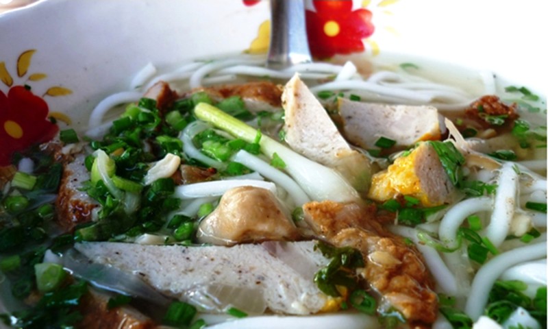 Bánh canh chả cá Phan Thiết: Hương vị hấp dẫn!