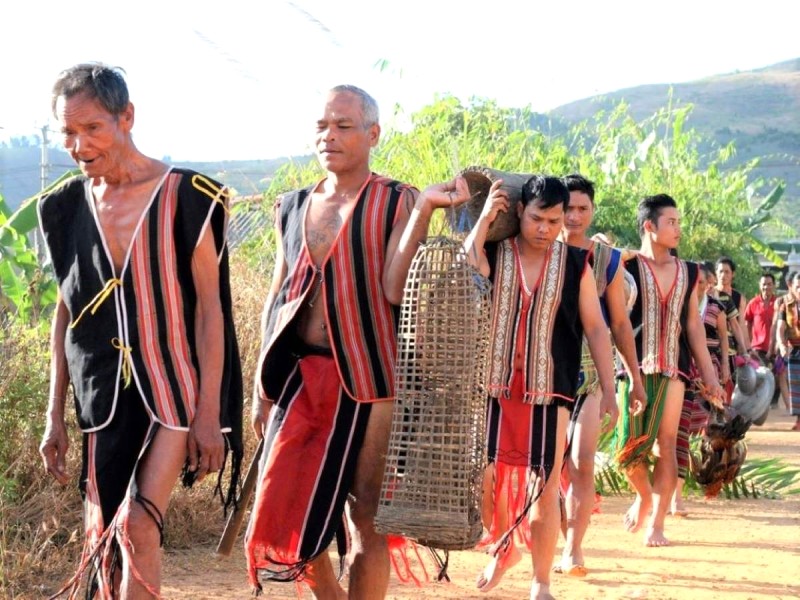 Thịt nhím, món ăn quen thuộc của người Brâu ở Bắc Tây Nguyên, theo lời kể của dân địa phương.