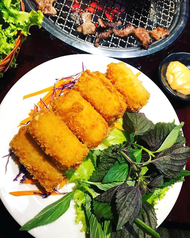 Nhâm nhi cùng bạn bè với món ăn vặt? Tuyệt vời! 😋 Ảnh: Fanpage KORYE - Nướng BBQ House