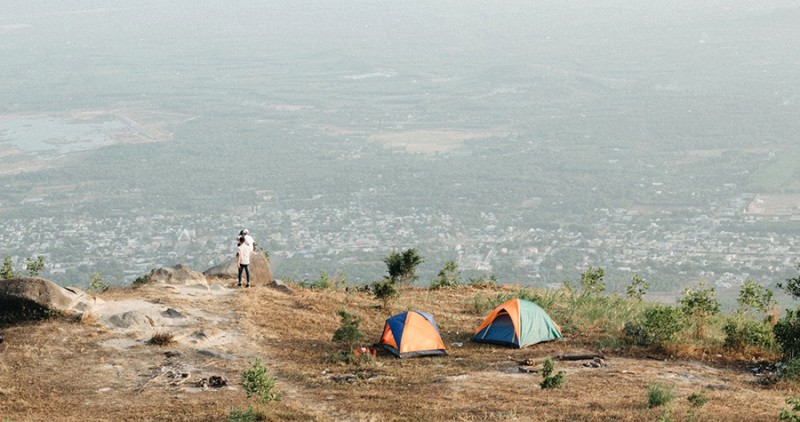 Leo núi Bà Đen, trải nghiệm trekking & cắm trại hấp dẫn!