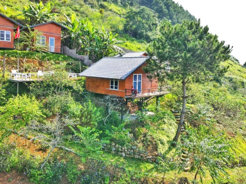 Hillside House: Homestay Mộc Châu lý tưởng cho nhóm, với vị trí đẹp và khung cảnh hút hồn.