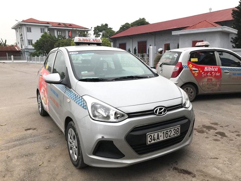 Taxi Hoàng Sa: Luôn sẵn sàng, 24/7.