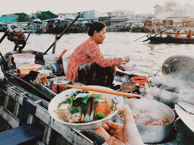 Bún riêu phổ biến trên sông Cần Thơ.