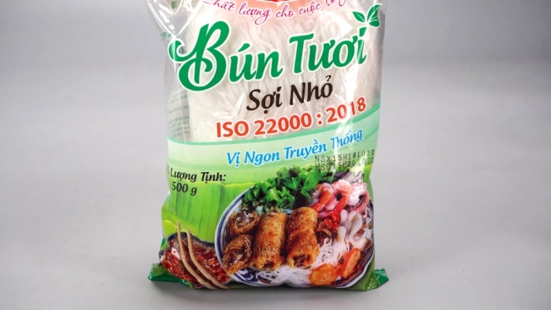 Bún, phở Ba Khánh ngày càng được ưa chuộng.