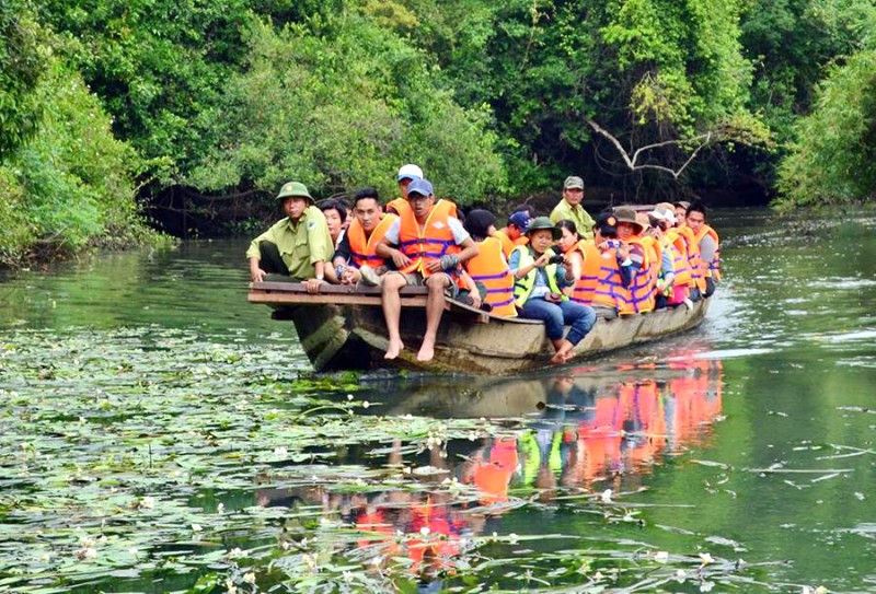 Khám phá vẻ đẹp sông Vàm Cỏ Đông trên hành trình ngược dòng.