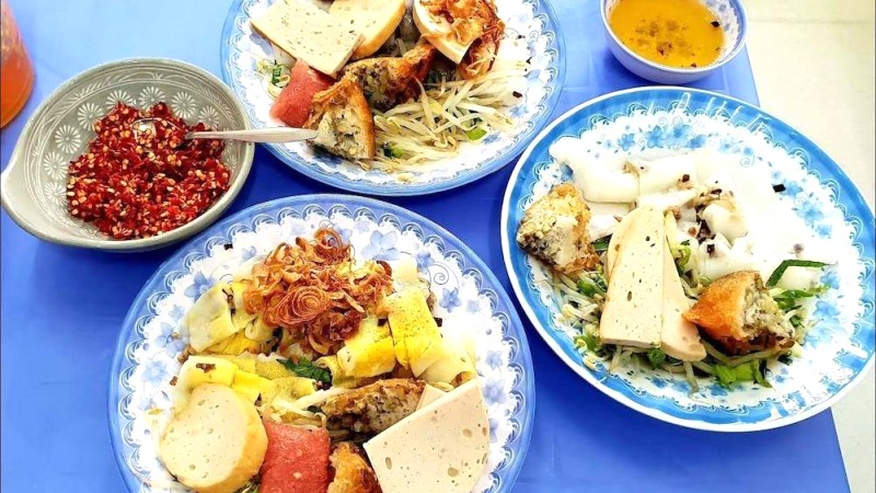 Bánh cuốn Đồng Văn: Món ngon Hà Giang 4 mùa.