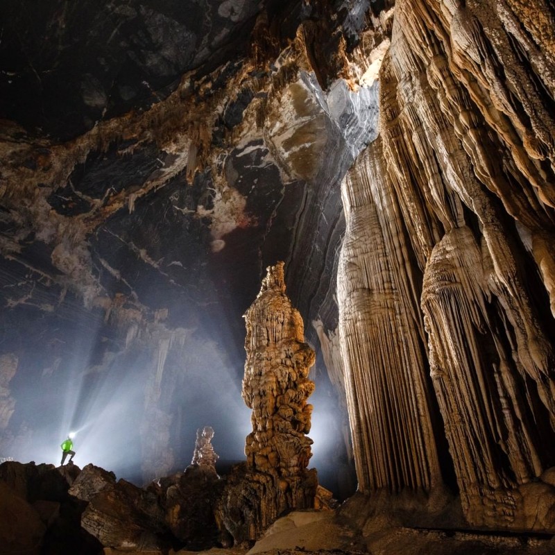 Thạch nhũ lung linh trong hang Tiên là điểm nhấn khó quên của Lịch trình 1 ngày ở Hang Tiên. (Ảnh: @oxalisadventure)