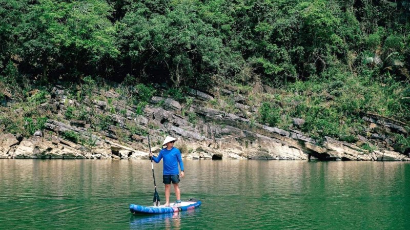 Chèo sup, ngắm sông, thử sức bền!