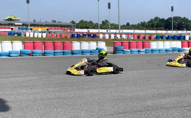 Phiêu lưu go-kart đầy kịch tính!