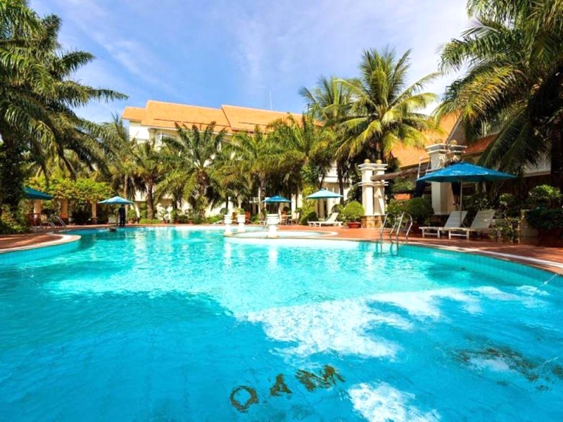 Khuôn viên rộng lớn ở Sài Gòn Côn Đảo Resort.