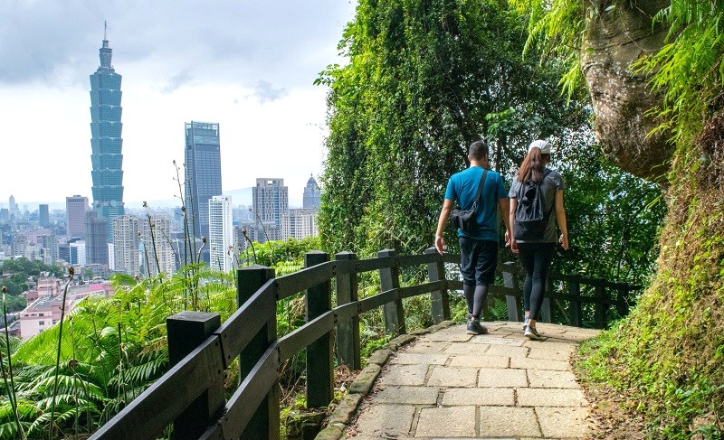 Đài Bắc (Taipei) là trung tâm văn hóa, tài chính và chính trị của Đài Loan.