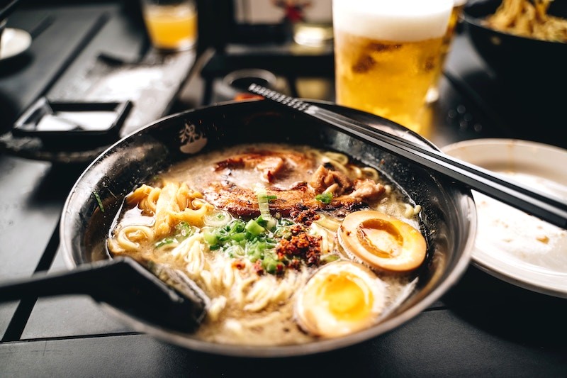 Ramen là món mì quốc dân của Nhật Bản, ai đến Nhật cũng nên thử.