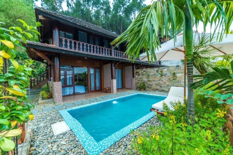 Nhà rường truyền thống tại Sankofa Village Hill Resort & Sapa ẩn mình trong khung cảnh núi rừng thanh bình của Cố đô.