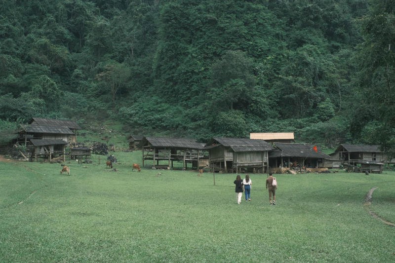 Nơi đây hùng vĩ, thơ mộng, mang đến bình yên ngay từ lần đầu tiên bạn đặt chân đến. (89 kí tự)