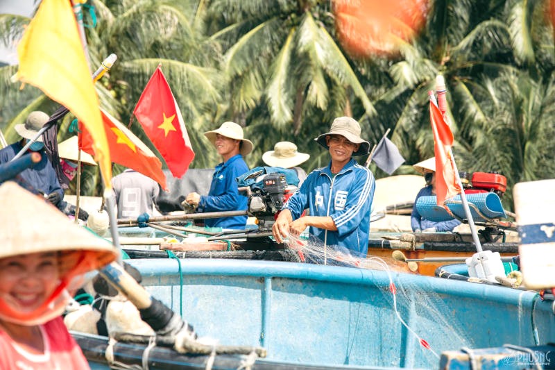 Nụ cười hiền hoà chào đón du khách phương xa.