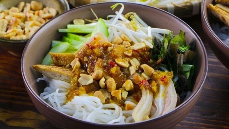 Bún mắm nêm: Đặc sản miền Trung!