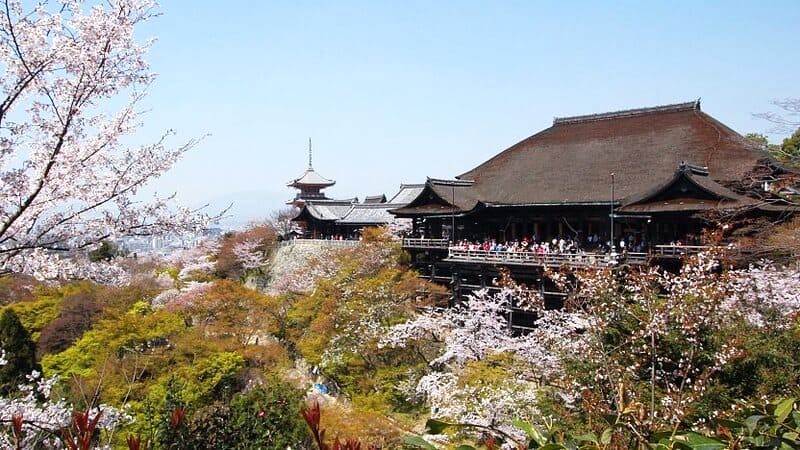 Kiyomizudera: Kiệt tác kiến trúc trường tồn.