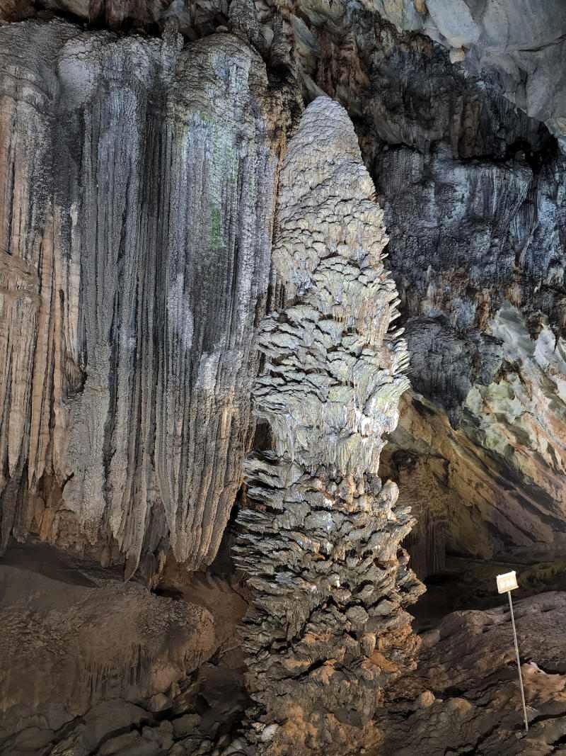 Nơi đây đẹp kỳ vĩ, hoang sơ, huyền ảo, khiến ai cũng ngỡ ngàng khi chiêm ngưỡng.