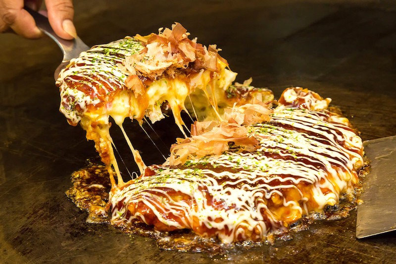 Okonomiyaki có nguồn gốc từ Trung Quốc.