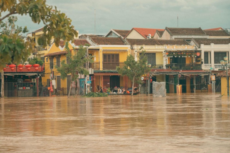 Hội An: Kiên cường, bất khuất, càng yêu mến.