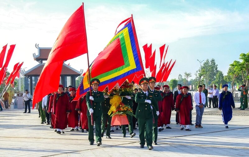 Đền Hùng Cần Thơ là nơi diễn ra các nghi lễ quan trọng, thu hút sự chú ý của người dân địa phương.