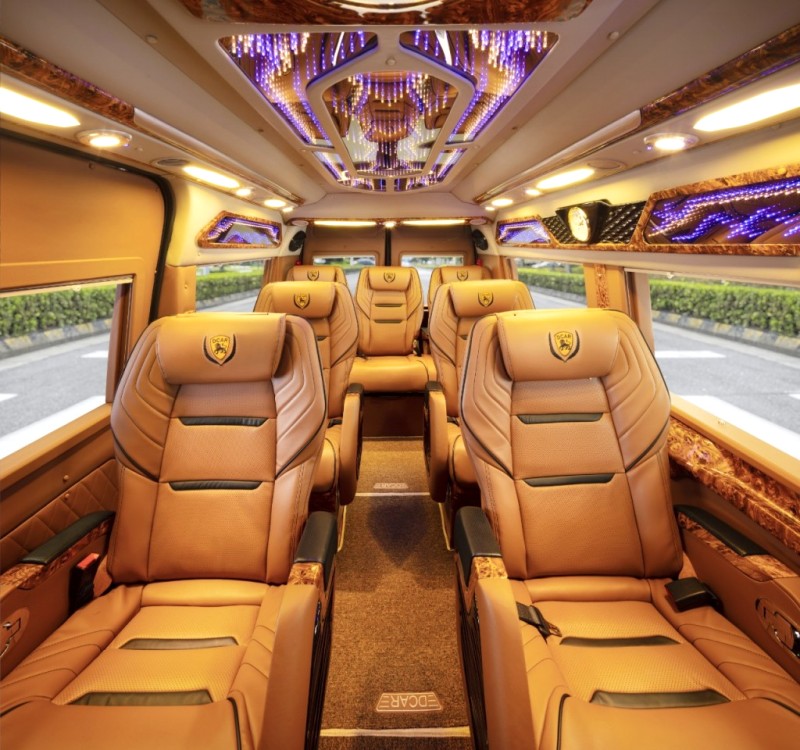 Xe giường nằm Limousine là lựa chọn hàng đầu cho du khách, mang đến sự thoải mái vượt trội so với các loại xe khách khác.