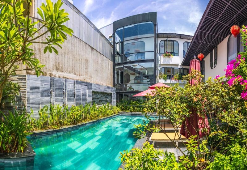 Life Boutique Hotel: Không gian xanh mát, lý tưởng cho kỳ nghỉ gia đình.