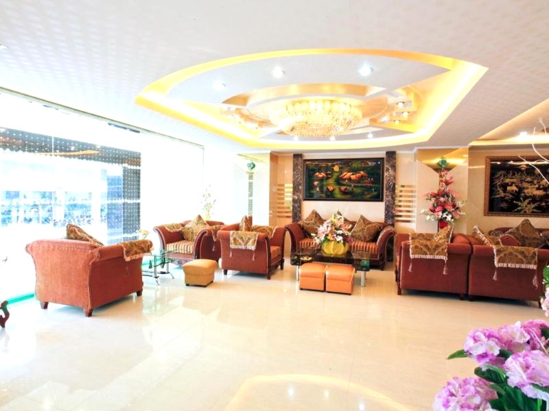 Khu vực chờ sang trọng tại Linh Phuong 3 Hotel.