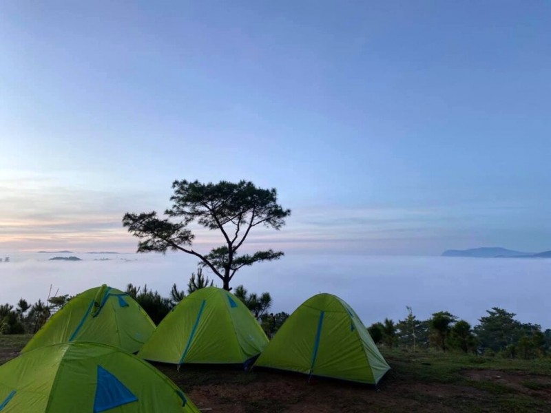 Chinh phục Langbiang, khung cảnh ngoạn mục.