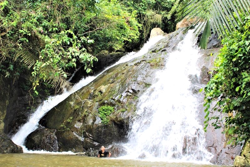 Thác Thăng Thiêng: Nước mát, trong veo.