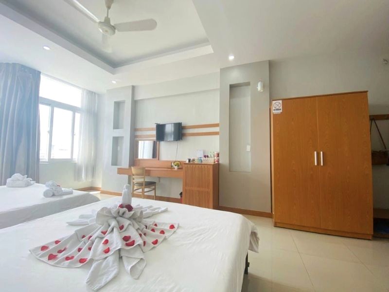 Phòng sáng, đẹp tại Rich Hotel 2 sao, Cần Thơ.