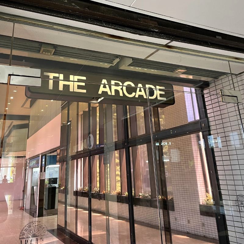 The Arcade: Hối đoái uy tín, tỷ giá chuẩn.