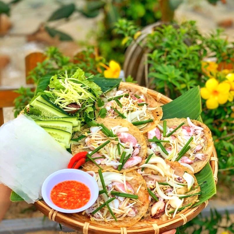 Bánh xèo mực Nhơn Hải, ngon khó cưỡng!