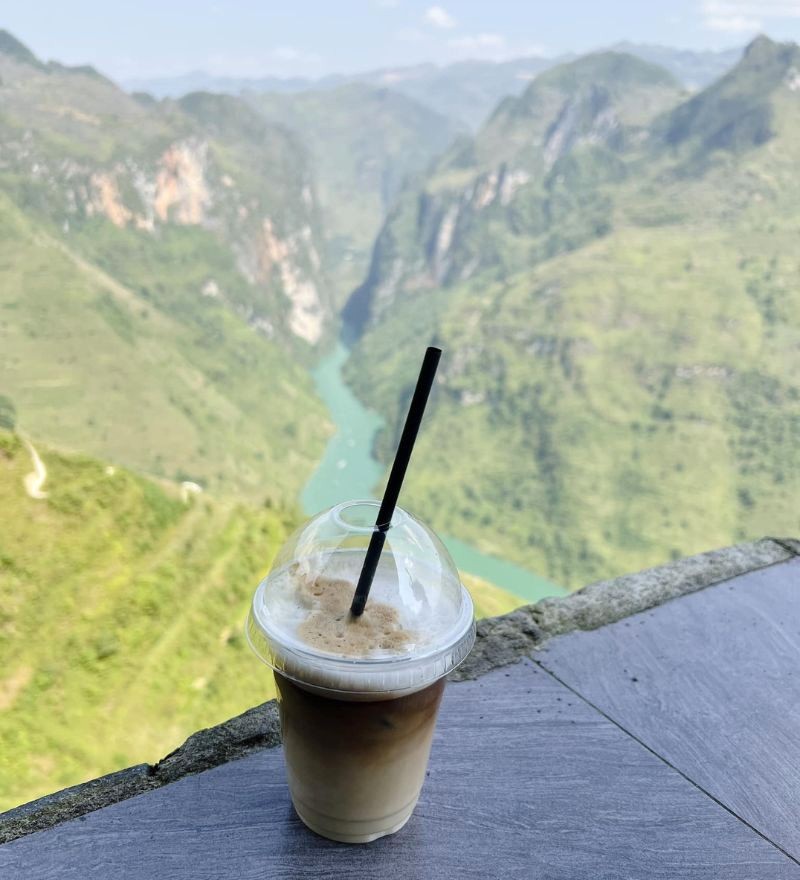 Cà phê thơm, view chất lượng! ☕️