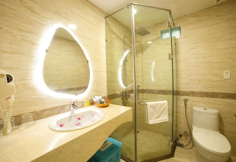 Hotel La Perle: Tiện ích & dịch vụ đa dạng, sẵn sàng phục vụ bạn mọi lúc.